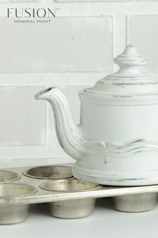 Mineral Paint Lamp White